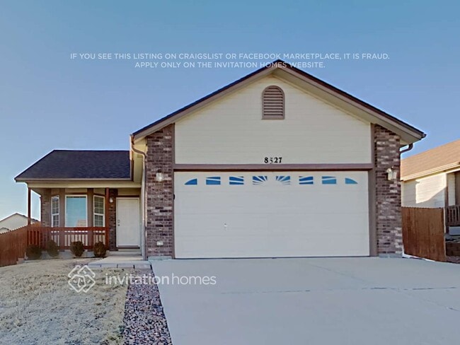 Building Photo - 8327 Firethorn Dr