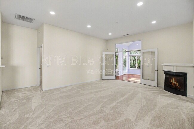 Building Photo - 3795 Brantford Way