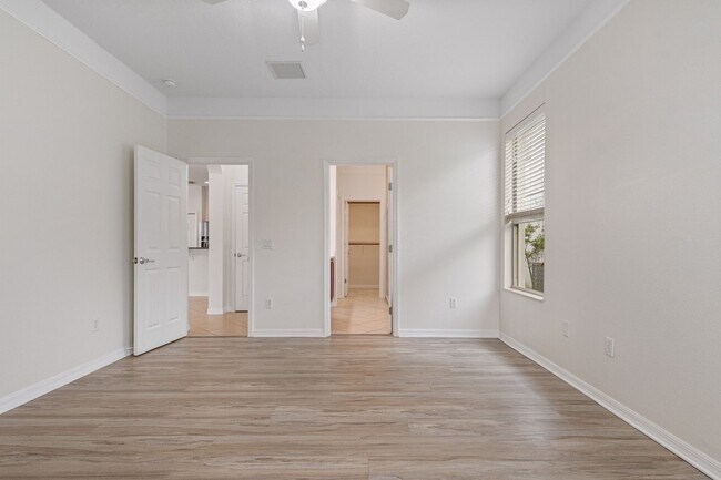 Building Photo - 6451 New Independence Pkwy