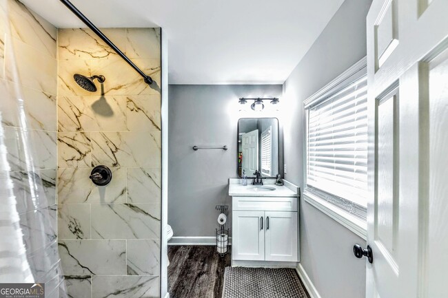 Building Photo - 6230 Love St