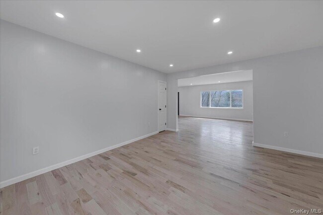 Building Photo - 1435 NY-208