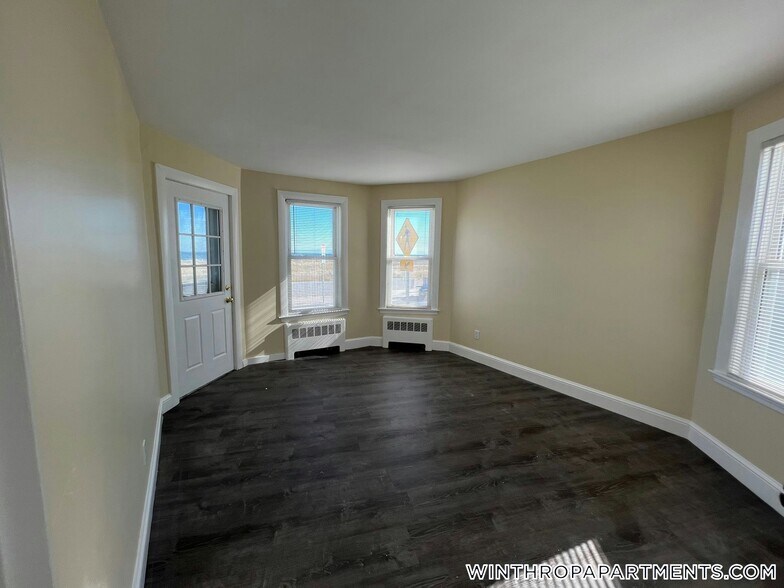 Building Photo - 90 Winthrop Shore Dr