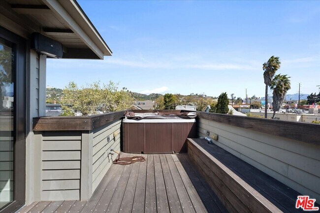 Building Photo - 4525 Melbourne Ave