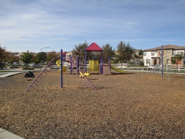 Building Photo - 40407 Calle Real