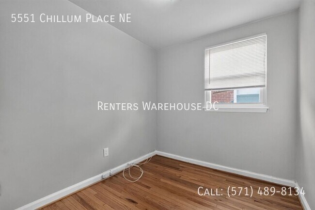 Building Photo - 5551 Chillum Pl NE