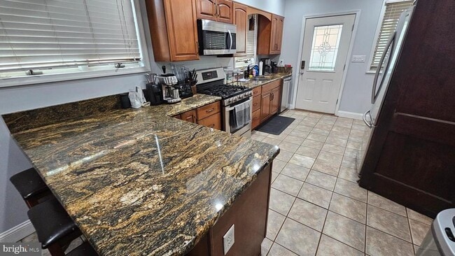 Building Photo - 205 3rd Ave SW