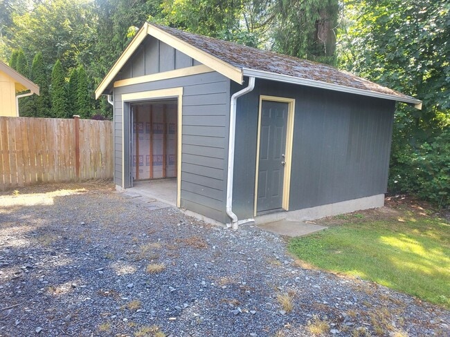 Building Photo - 18824 18th Ave E