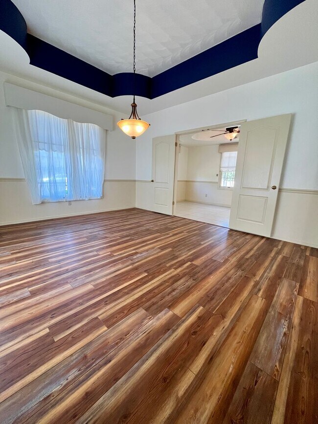 Building Photo - San Gabriel