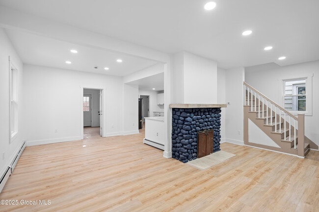 Building Photo - 38 W Erie St