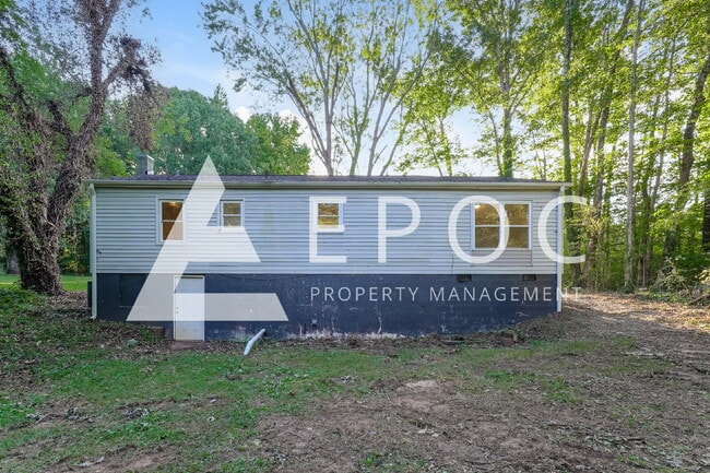 Building Photo - 3307 Amos Dr