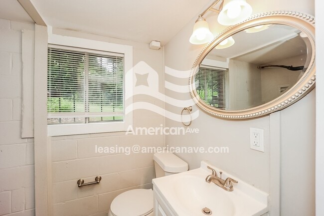 Building Photo - 1983 Monaco Dr