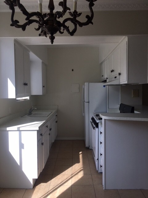 Building Photo - 303 Commonwealth Ave