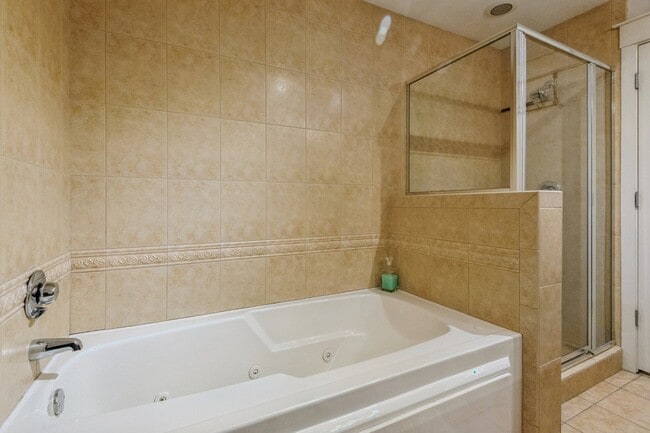 Building Photo - 888 S Michigan Ave