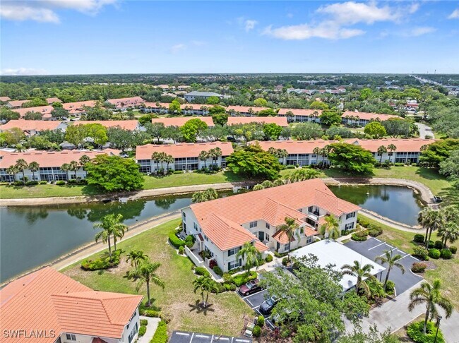 Building Photo - 4970 Deerfield Way