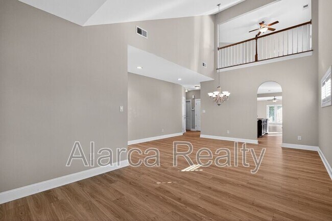 Building Photo - 8723 Whistlers Chase Dr