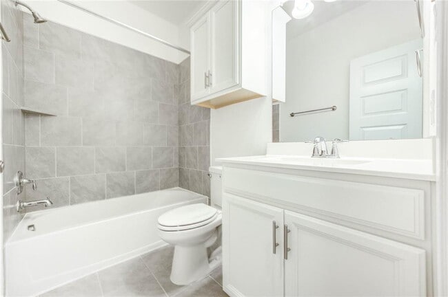 Building Photo - 4055 Woodland Meadow Dr