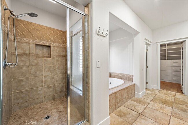 Building Photo - 29 Hallcrest Dr