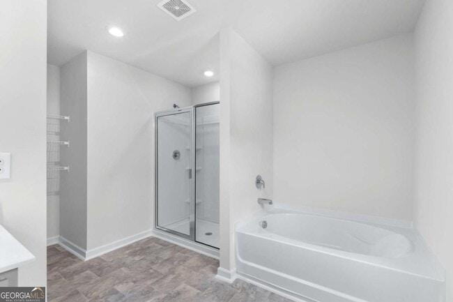 Building Photo - 5370 Swan Ln