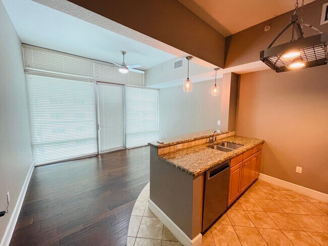 Building Photo - Modern High-Rise Condo in Downtown Orlando...