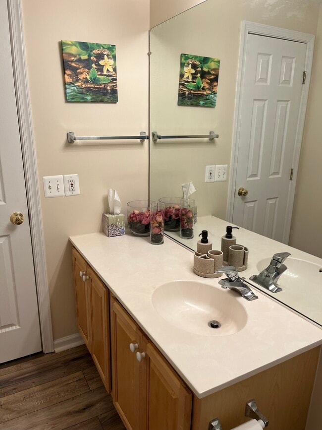 Building Photo - 5448 Summer Leaf Ln