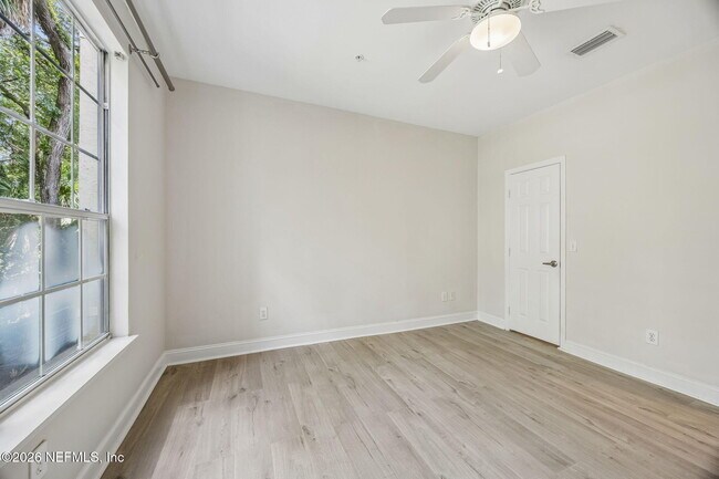 Building Photo - 170 Veracruz Dr