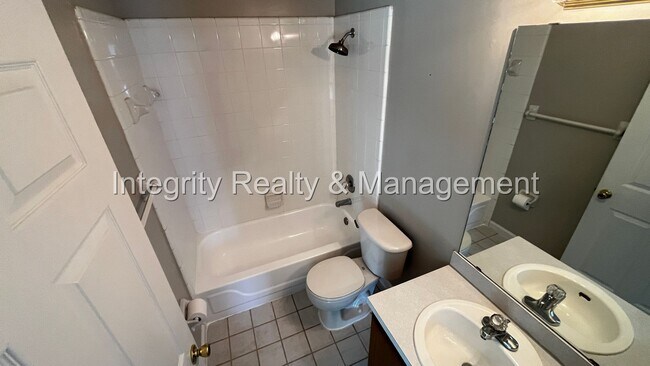 Building Photo - 3 Bed/ 2 Bath in Green Cove Springs