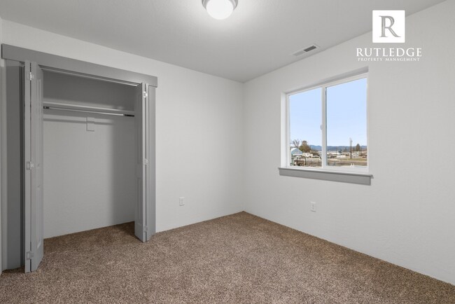 Building Photo - 346 Beechwood Way