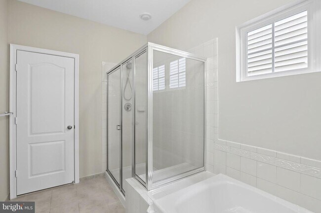 Building Photo - 10228 Nuthatch Dr