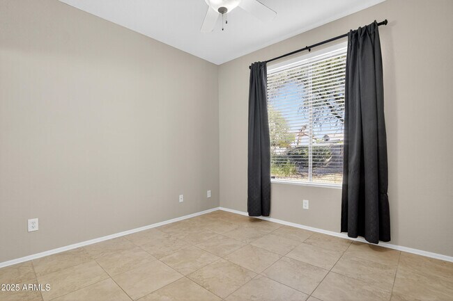 Building Photo - 4302 E Mossman Rd