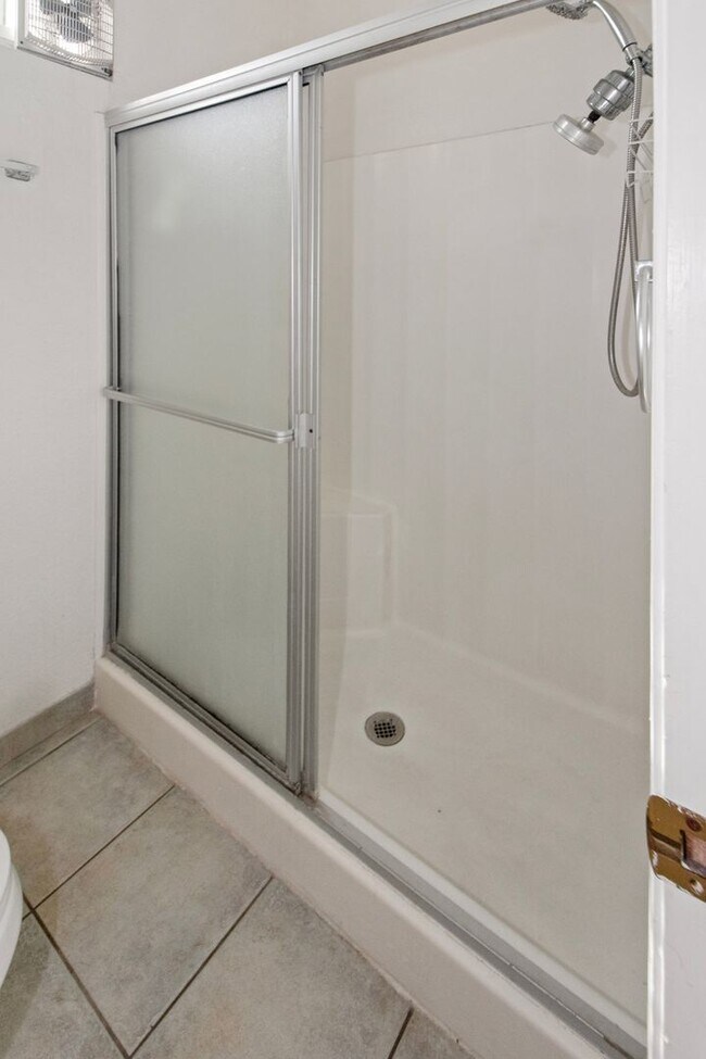 Building Photo - Long Term, Unfurnished Rental in Imperial ...