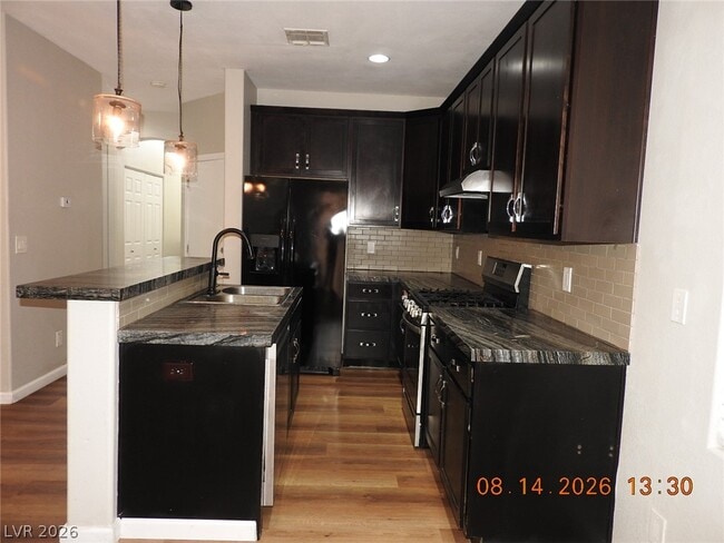 Building Photo - 8416 W Viansa Loma Ave