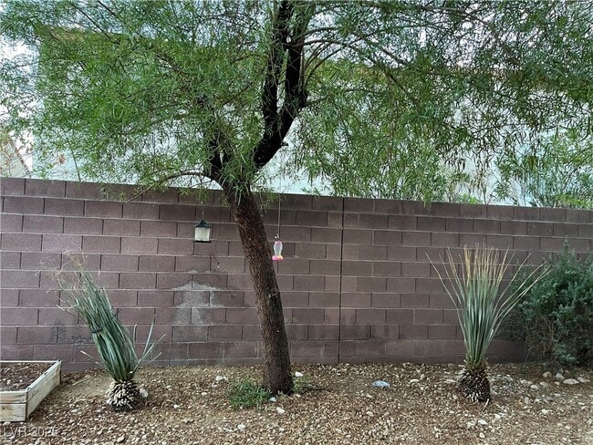 Building Photo - 5027 W Eldorado Ln