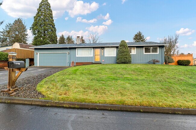 Building Photo - 12318 SE 67th Ct