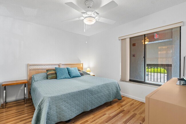 Building Photo - 10110 Cedar Point Blvd