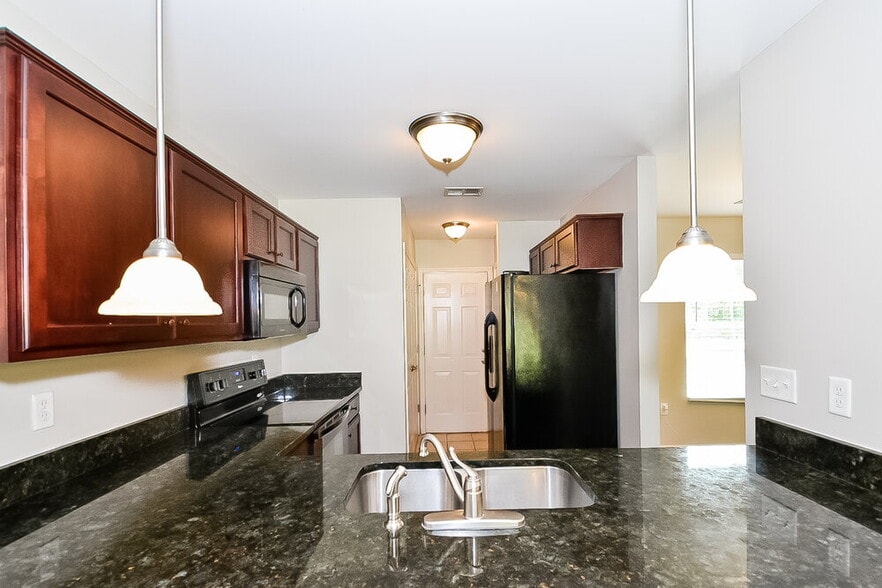 Building Photo - 4085 Colton Dr