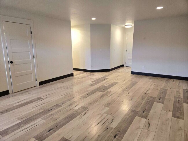 Primary Photo - 2 bedroom ,2 bathroom w/ no stairs