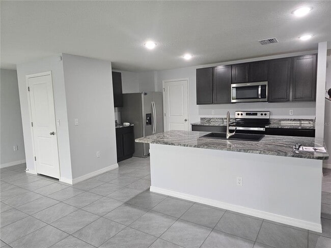 Building Photo - 10116 Charlotte Dr.