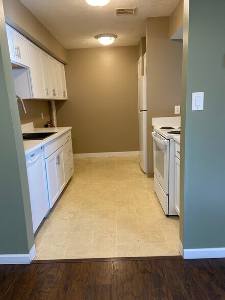 Building Photo - 291 Ivy Hill Ln