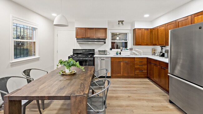 Building Photo - 135 69th St