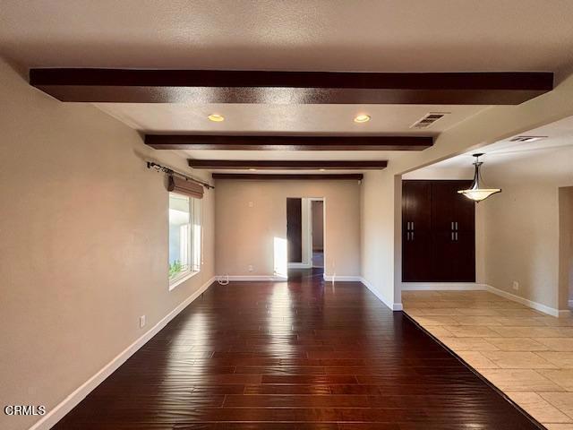 Building Photo - 1900 Lundy Ave