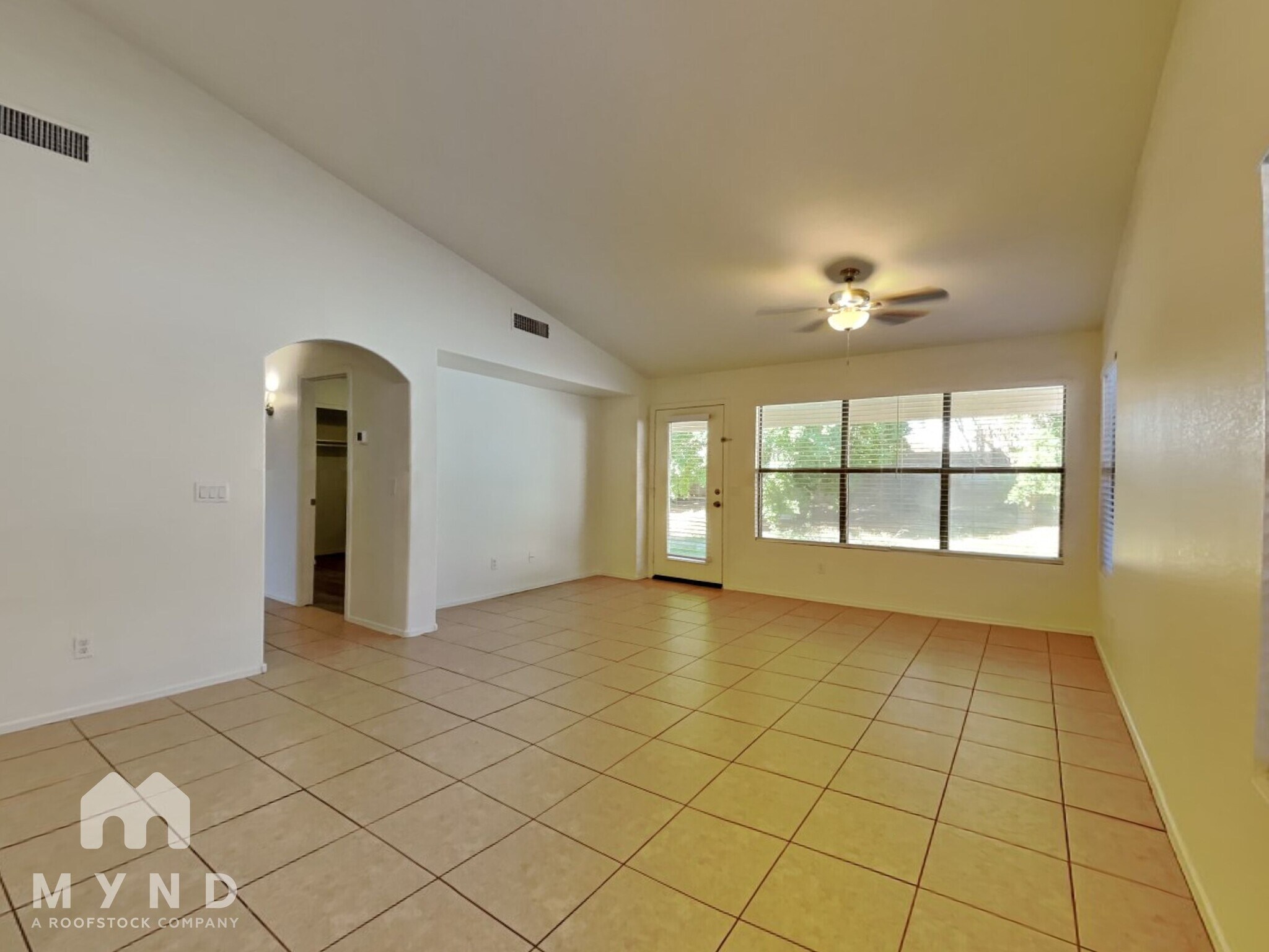 Building Photo - 17208 N Chance Dr