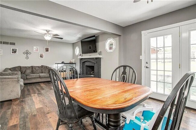 Building Photo - Spacious 3bd/2ba House in Independence, MO!