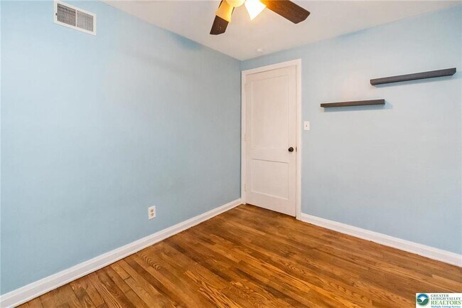 Building Photo - 240 Palmer St