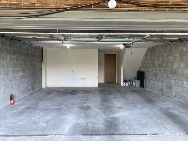 Building Photo - 1129 Turkey Foot Rd