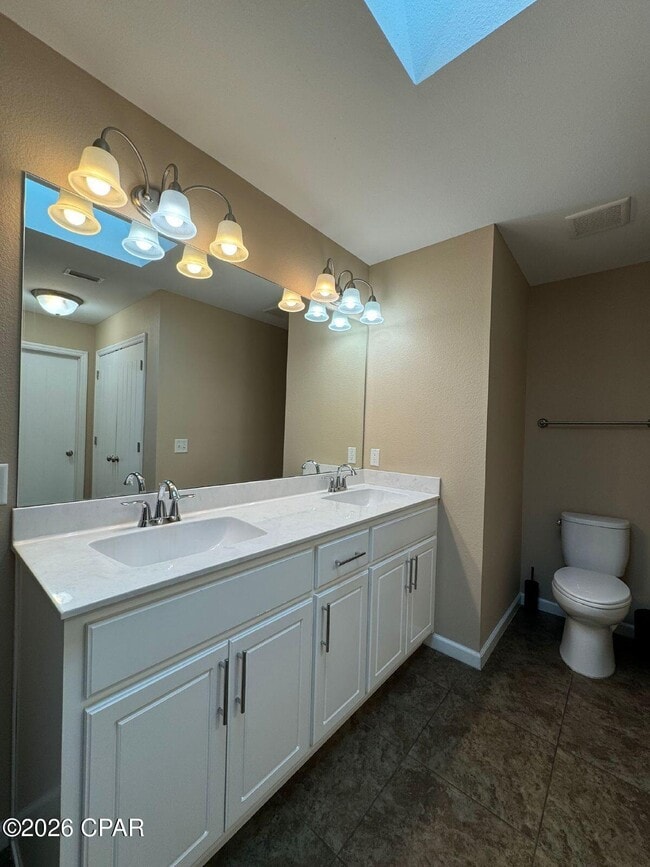 Building Photo - 1808 Shanun Ct