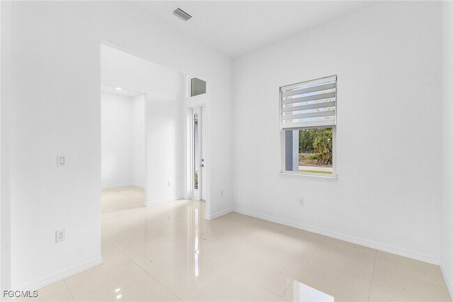 Building Photo - 1606 Euclid Ave