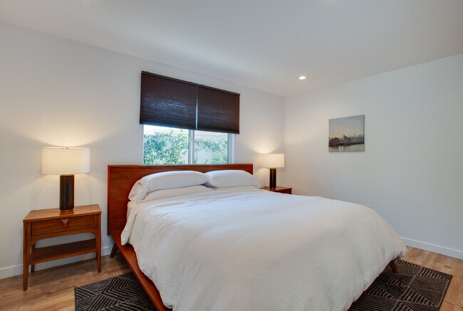 Building Photo - 12945 Welby Way