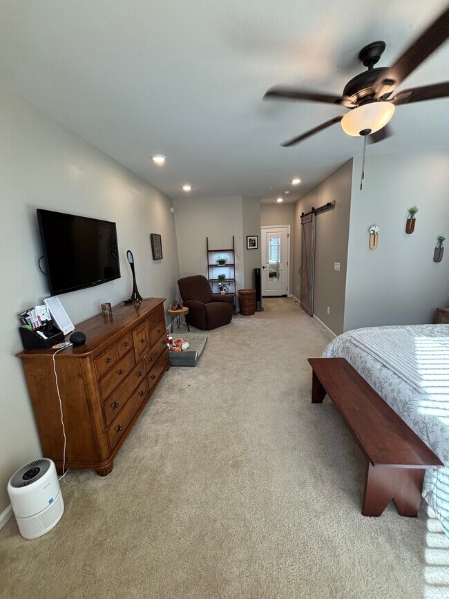 Building Photo - 25291 Gray Poplar Terrace