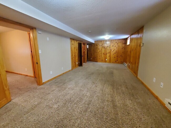 Building Photo - 1621 7th Ave S