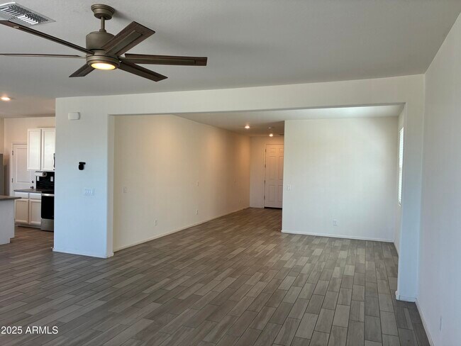 Building Photo - 12530 W Myrtle Ave